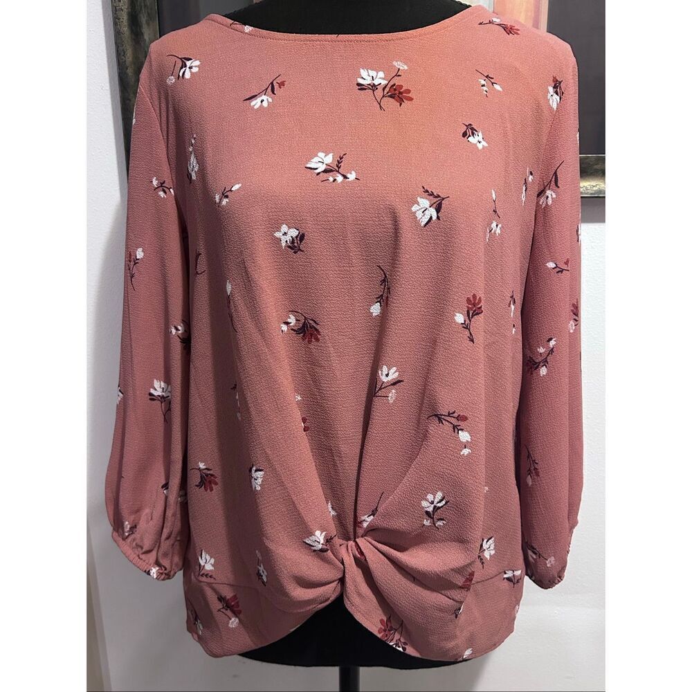 Pink Republic Knotted Hem Top Size S Round Neckline Floral Print 3/4 Sleeves